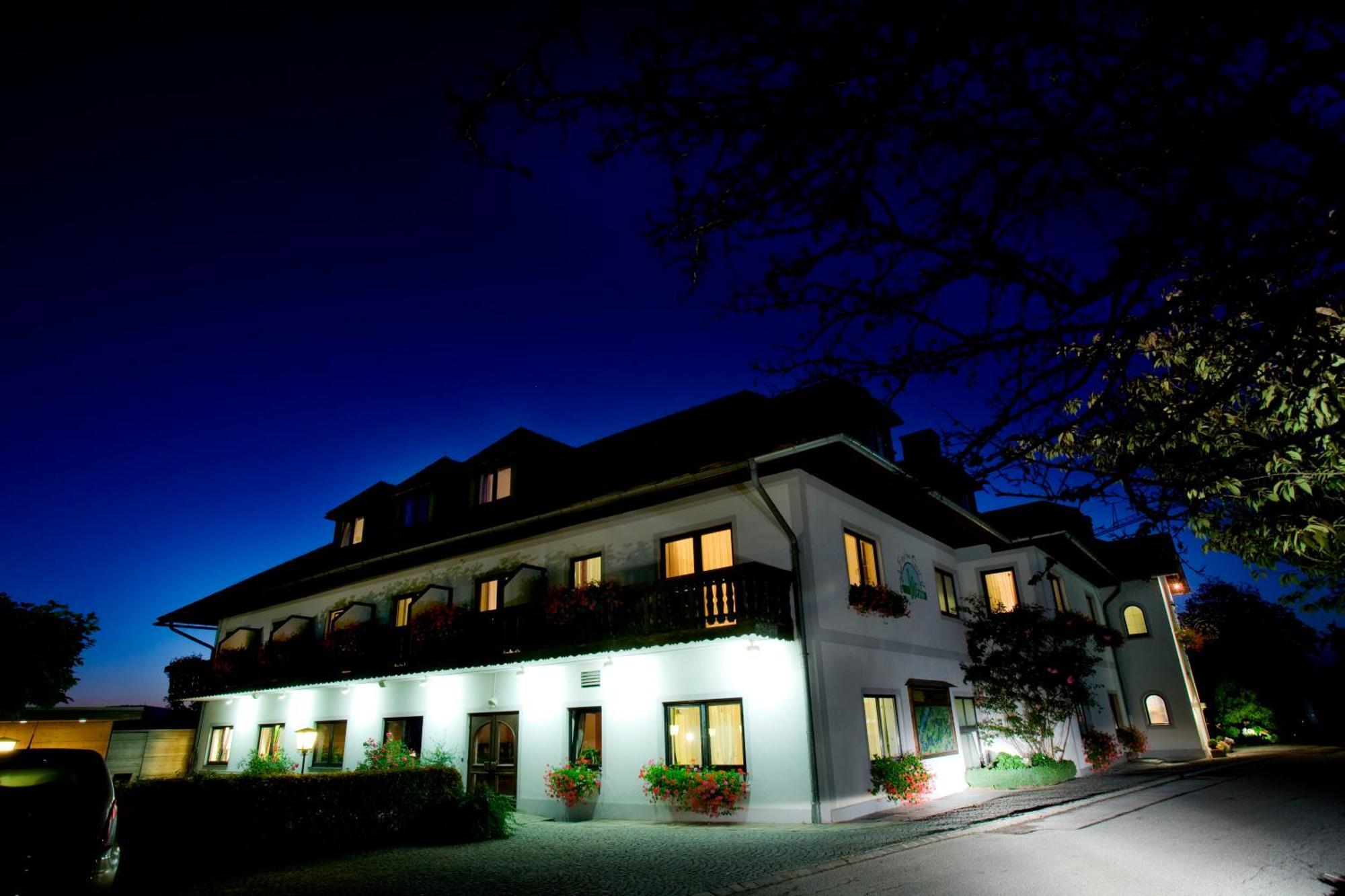 Hotel Weiss S Neustift im Mühlkreis 外观 照片